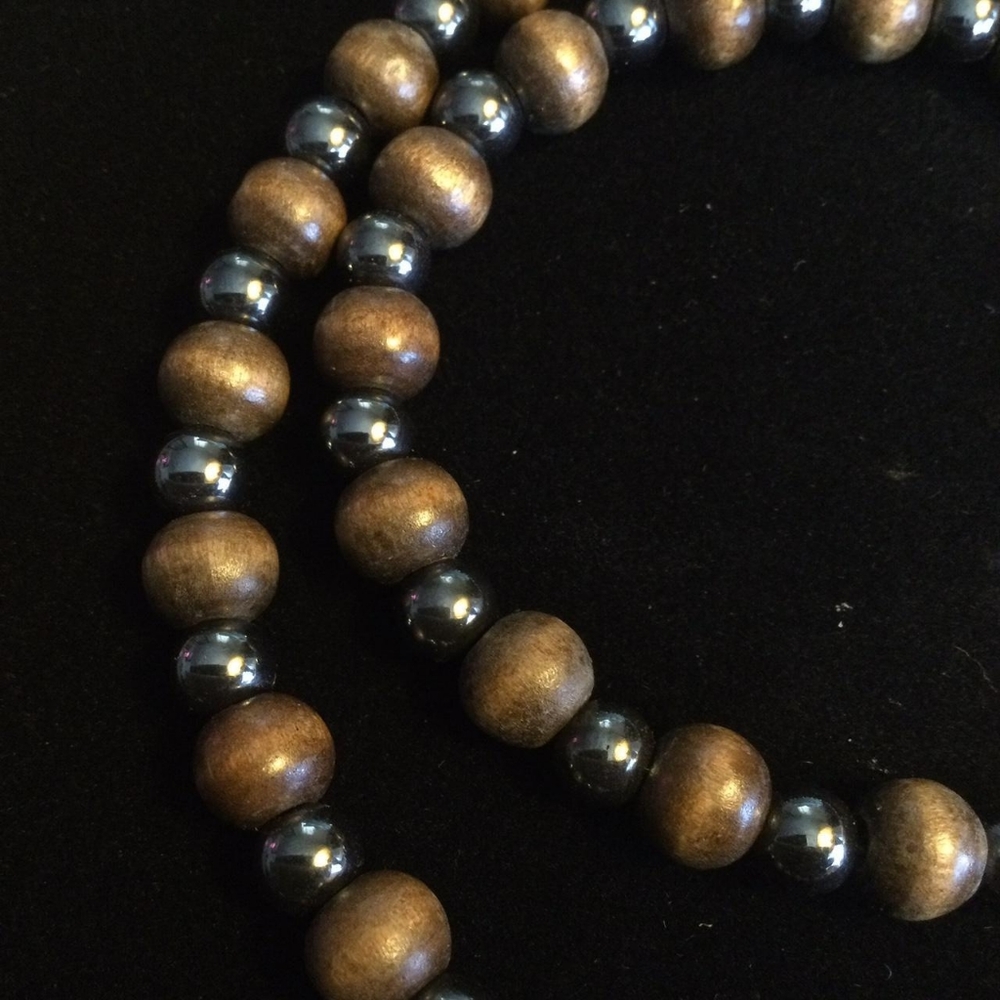 Unisex hematite and wood necklace